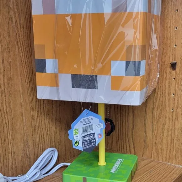 Paladone Other Paladone Minecraft Fox Lamp With Heart Pull